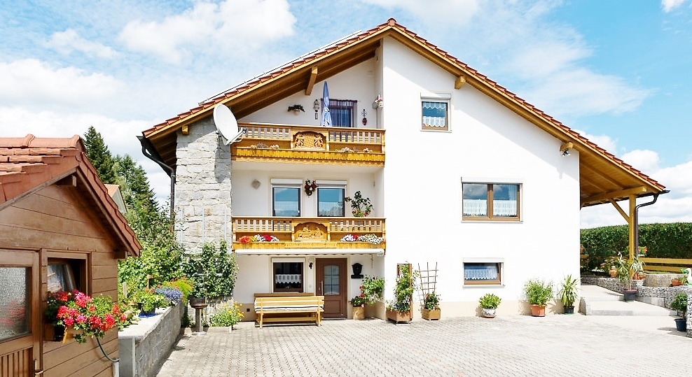 Ferienwohnungen Schrank